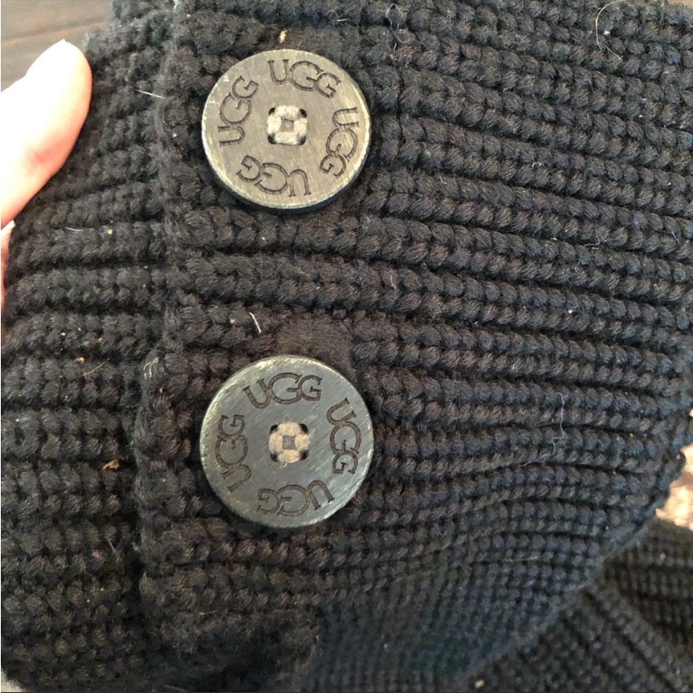 Black Cardi Knit Uggs.